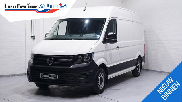 Volkswagen Crafter - 2.0 TDI 102 pk L3H3 Navi, Trekhaak 2.500 kg Airco, Laadruimte Pakket, PDC V+A, Apple Carplay, 3-Zits