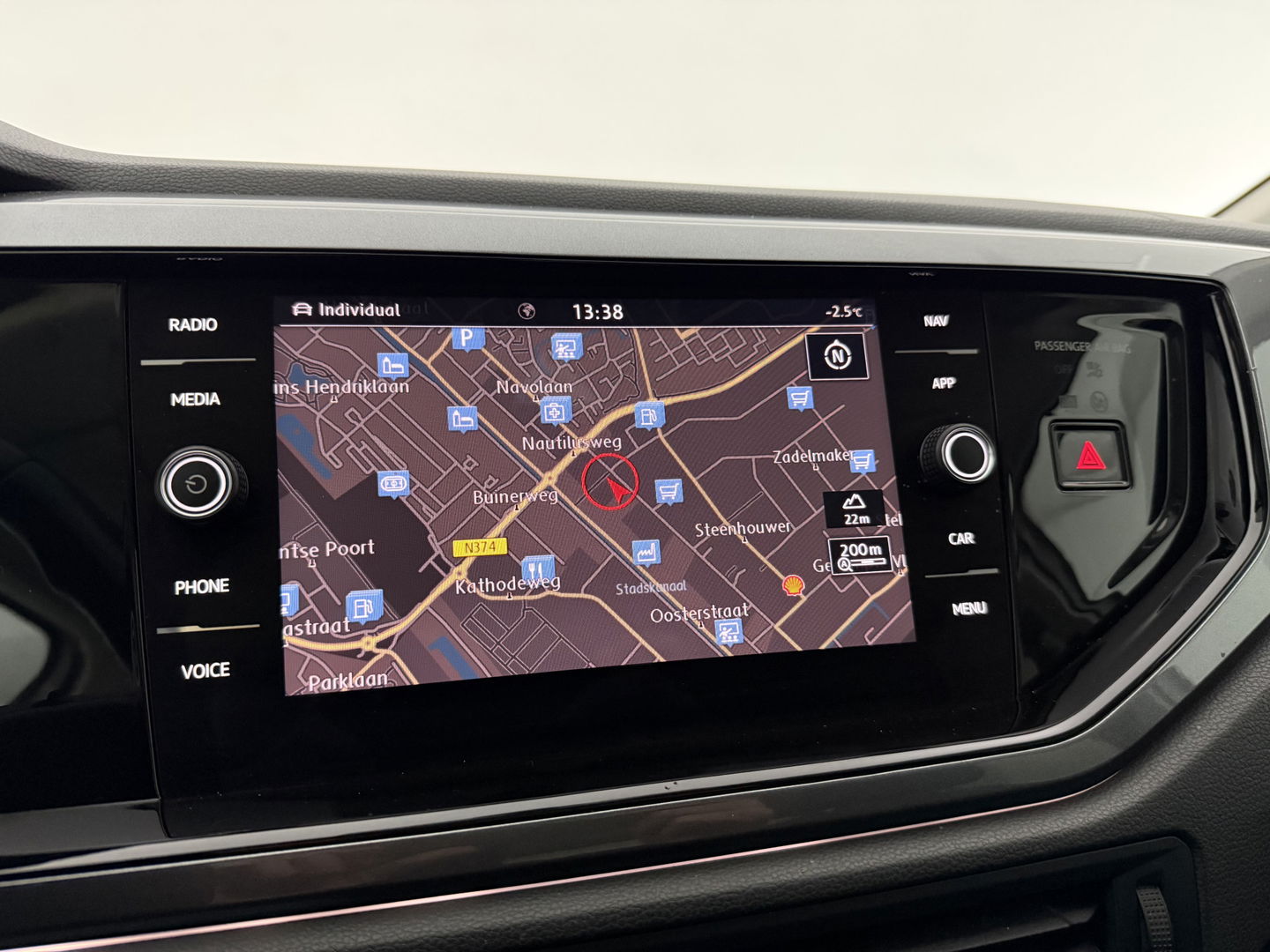 Volkswagen Polo 1.0 TSI R-Line | Beats | Virtual | Adap. Cruise | Carplay | Trekh. | Clima | Parkeersens. | NAP