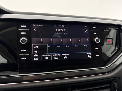 Volkswagen Polo 1.0 TSI R-Line | Beats | Virtual | Adap. Cruise | Carplay | Trekh. | Clima | Parkeersens. | NAP