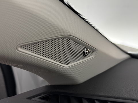 Volkswagen Polo 1.0 TSI R-Line | Beats | Virtual | Adap. Cruise | Carplay | Trekh. | Clima | Parkeersens. | NAP