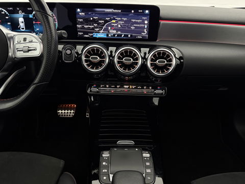 Mercedes-Benz A-Klasse 250 e AMG | SOH 96% | Pano | Burmester | Sfeer | Virtual | Memory | Camera | Keyless | Carplay