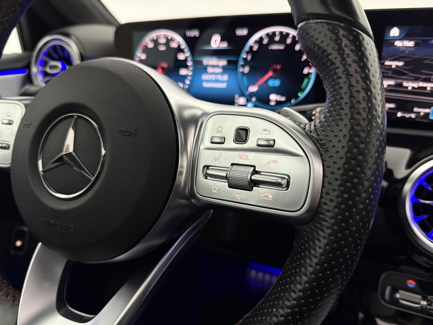 Mercedes-Benz A-Klasse 250 e AMG | SOH 96% | Pano | Burmester | Sfeer | Virtual | Memory | Camera | Keyless | Carplay