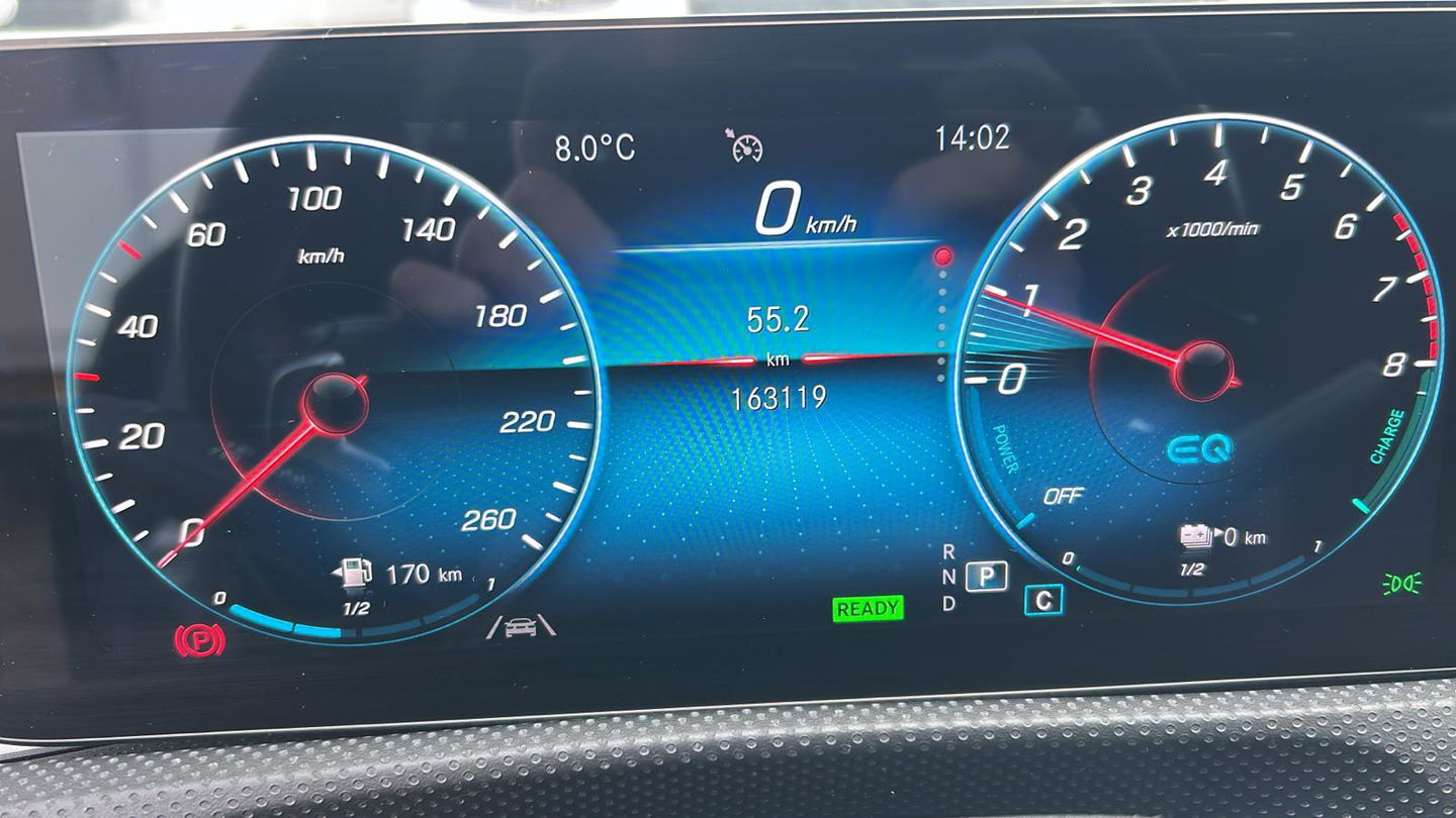 Mercedes-Benz A-Klasse 250 e AMG | SOH 96% | Pano | Burmester | Sfeer | Virtual | Memory | Camera | Keyless | Carplay