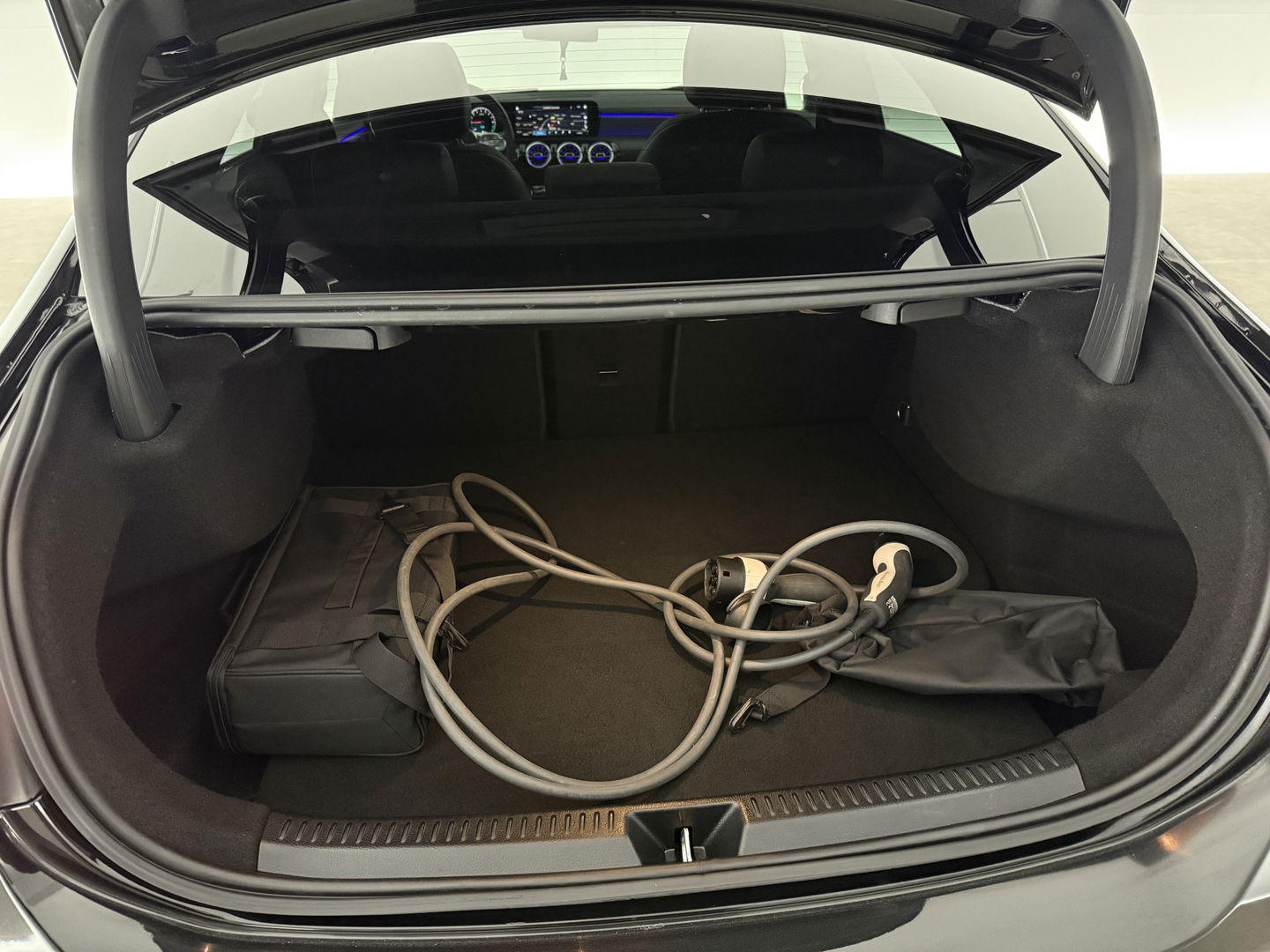 Mercedes-Benz A-Klasse 250 e AMG | SOH 96% | Pano | Burmester | Sfeer | Virtual | Memory | Camera | Keyless | Carplay