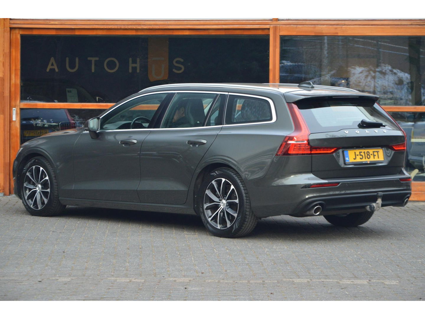 Volvo V60 B3 Business Pro | Pilot-Assist | Apple Carplay | Bluetooth | BLIS |