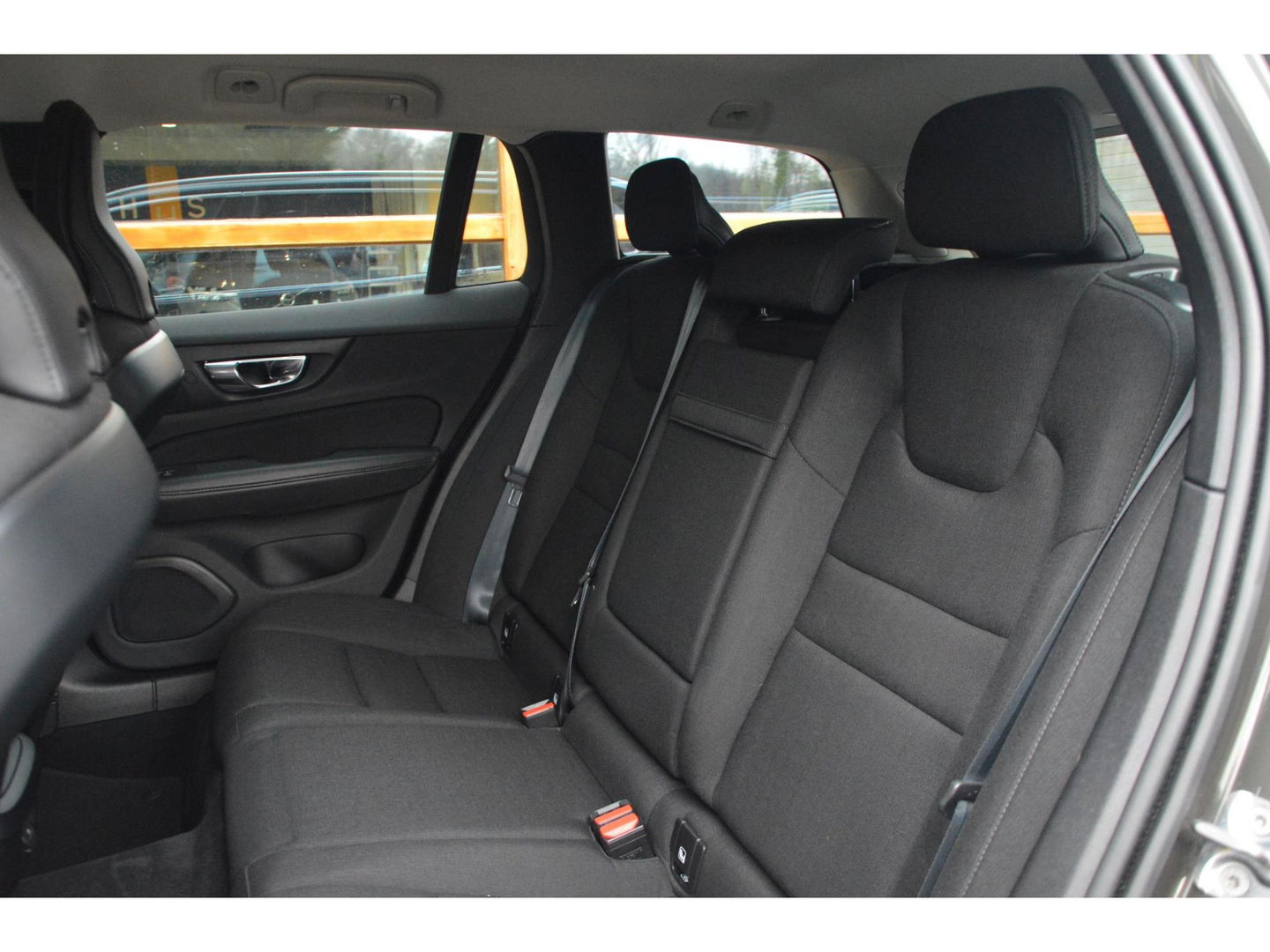 Volvo V60 B3 Business Pro | Pilot-Assist | Apple Carplay | Bluetooth | BLIS |