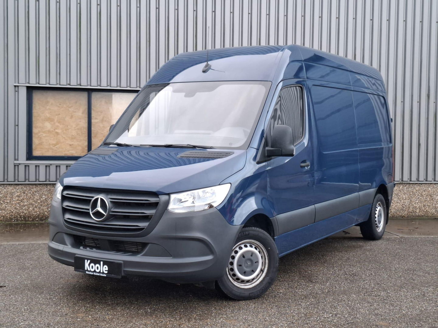 Mercedes-Benz Sprinter 311 CDI GB L2 FWD Functional 3.5T / AIRCO / CAMERA / 3 ZITS / DEALER ONDERHOUDEN / NAVI