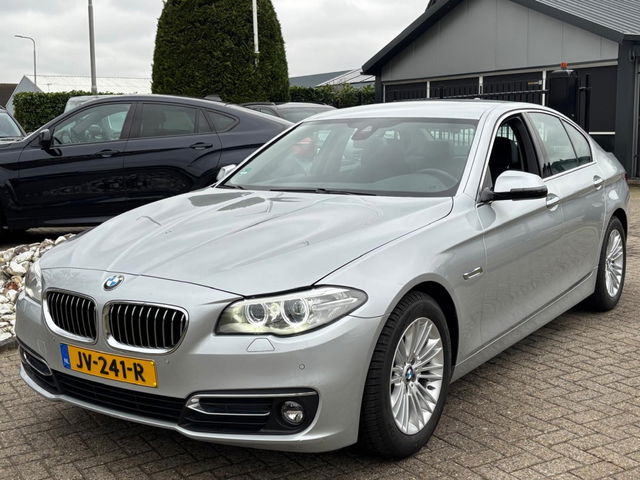BMW 5 Serie - 520d Luxury Edition Sedan 2016 31.000 KM NL Auto