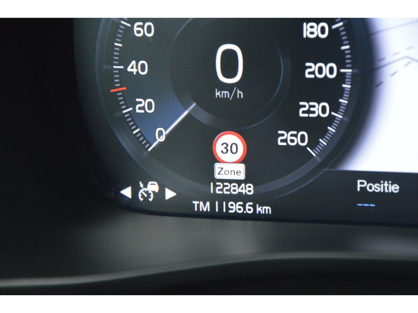 Volvo XC40 T4 Recharge Plus Dark | Stoel + Stuur verwarming | Trekhaak | Adapative Cruise | Harman/Kardon | BLIS |