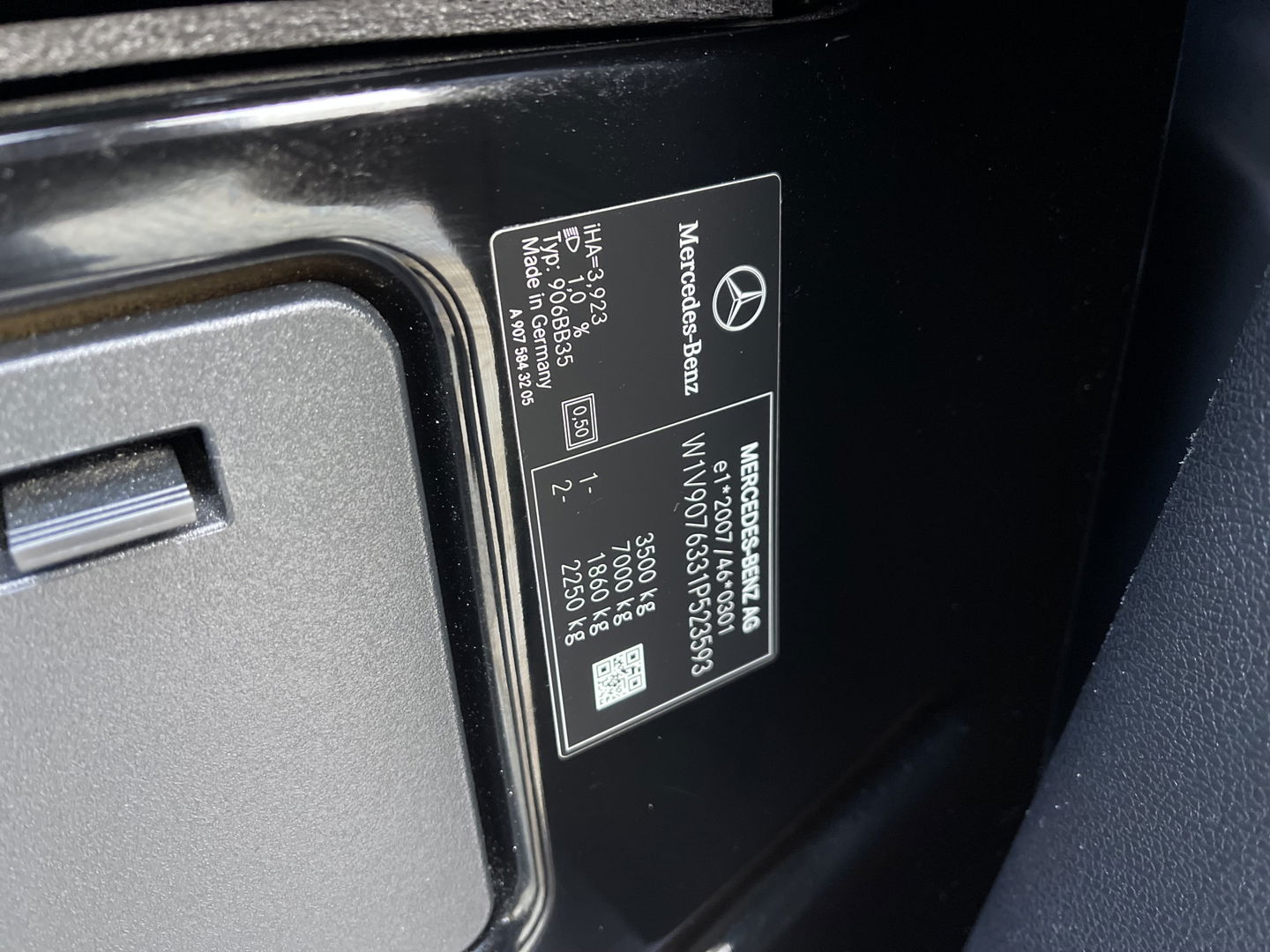 Mercedes-Benz Sprinter 315 1.9 CDI automaat L2H1 RWD / trekhaak 3500 kg ! / vaste prijs rijklaar € 37.950 ex btw / lease vanaf € 619 / cruise en climate control / imperial / navigatie / achteruit rijcamera