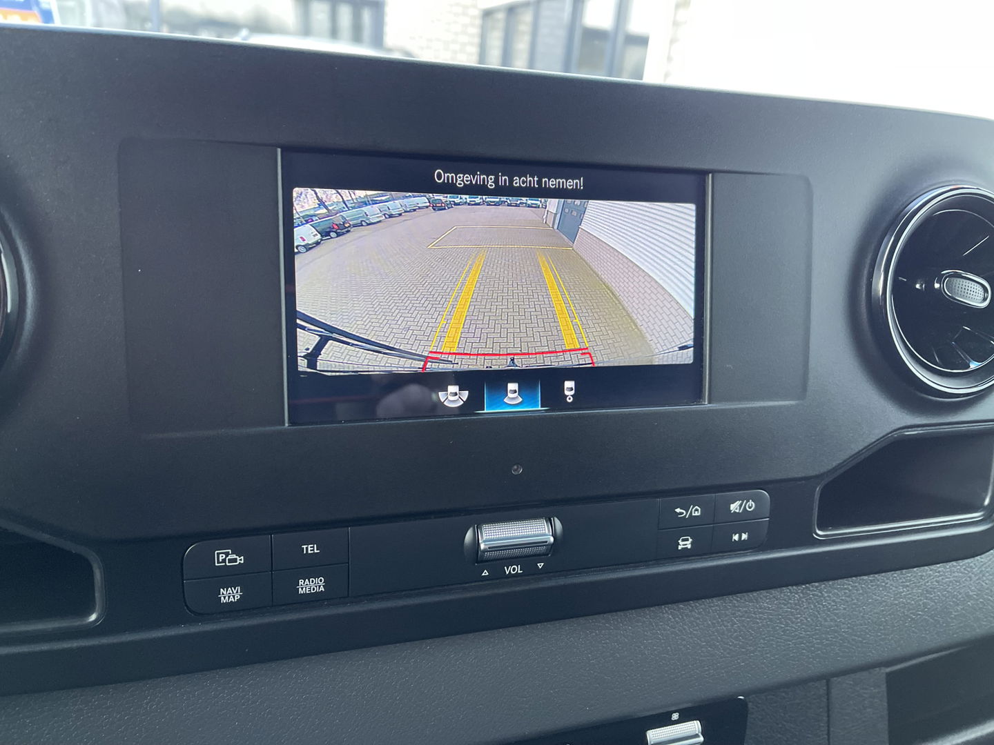 Mercedes-Benz Sprinter 315 1.9 CDI automaat L2H1 RWD / trekhaak 3500 kg ! / vaste prijs rijklaar € 37.950 ex btw / lease vanaf € 619 / cruise en climate control / imperial / navigatie / achteruit rijcamera