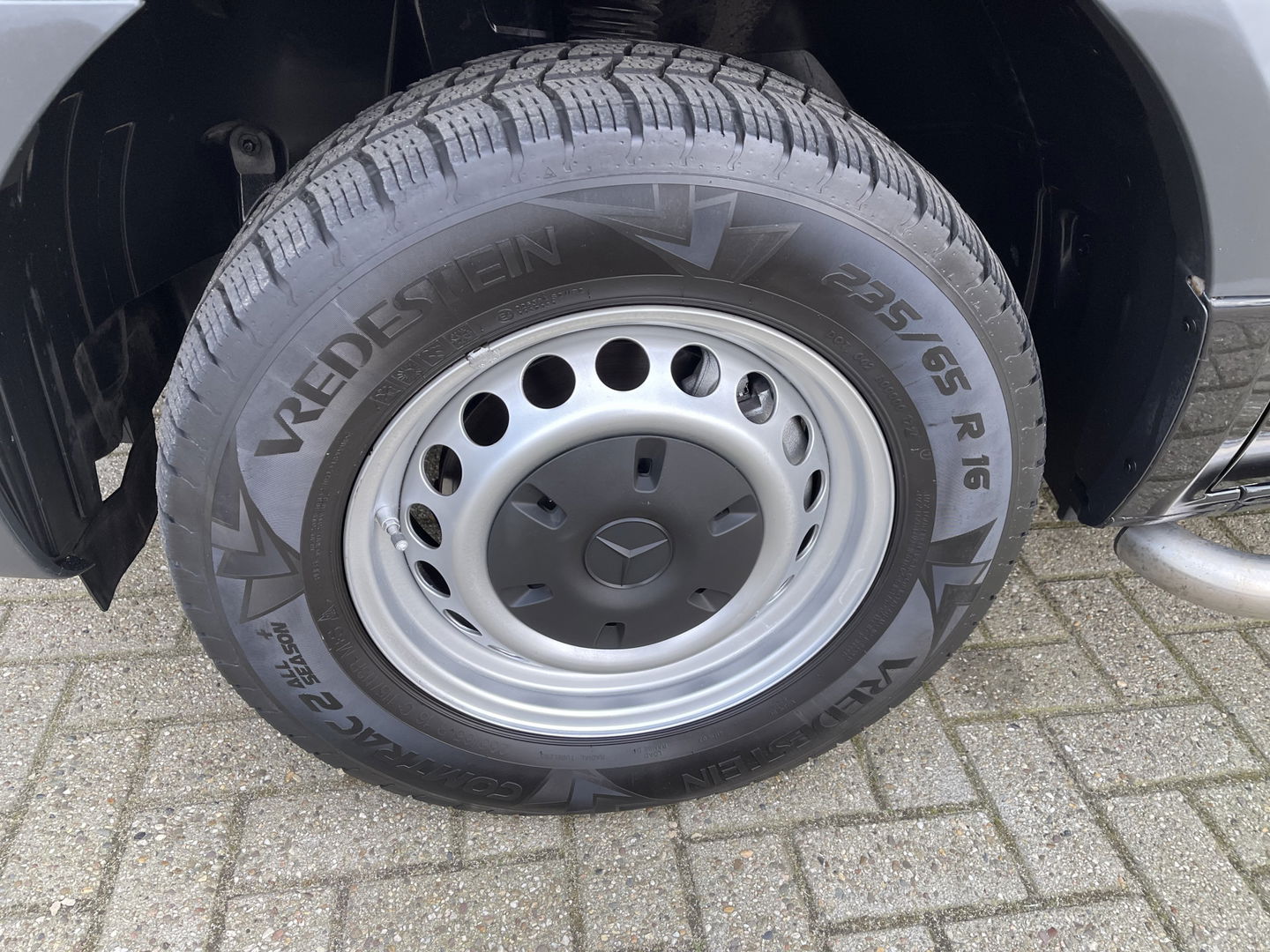 Mercedes-Benz Sprinter 315 1.9 CDI automaat L2H1 RWD / trekhaak 3500 kg ! / vaste prijs rijklaar € 37.950 ex btw / lease vanaf € 619 / cruise en climate control / imperial / navigatie / achteruit rijcamera