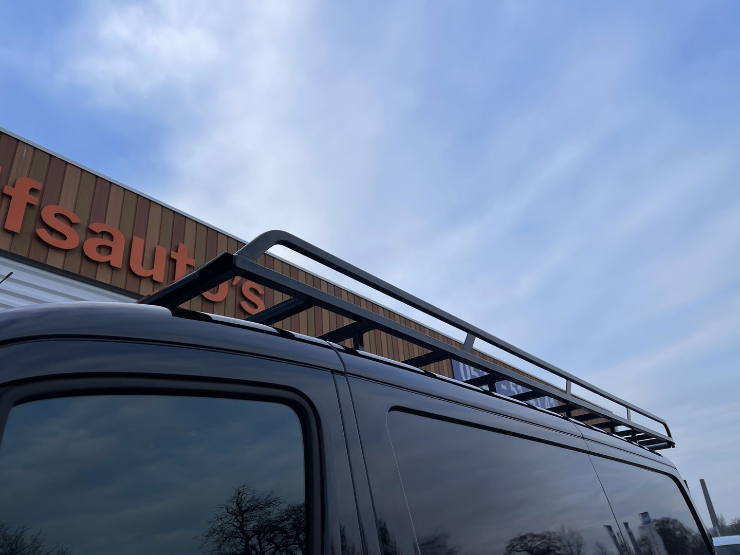 Mercedes-Benz Sprinter 315 1.9 CDI automaat L2H1 RWD / trekhaak 3500 kg ! / vaste prijs rijklaar € 37.950 ex btw / lease vanaf € 619 / cruise en climate control / imperial / navigatie / achteruit rijcamera