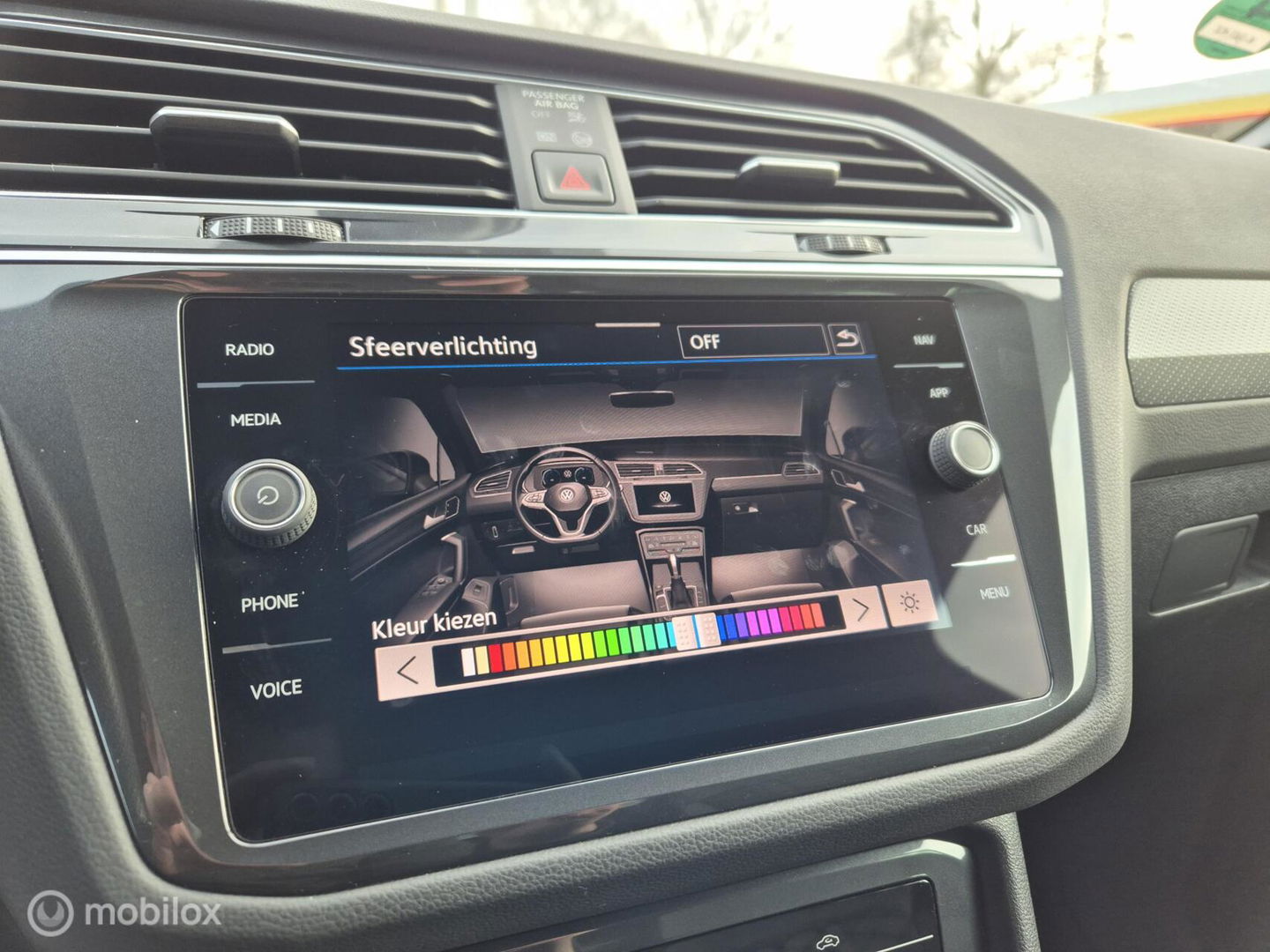 Volkswagen Tiguan 1.5 TSI R-Line, Trekhaak, Dealer onderhoud