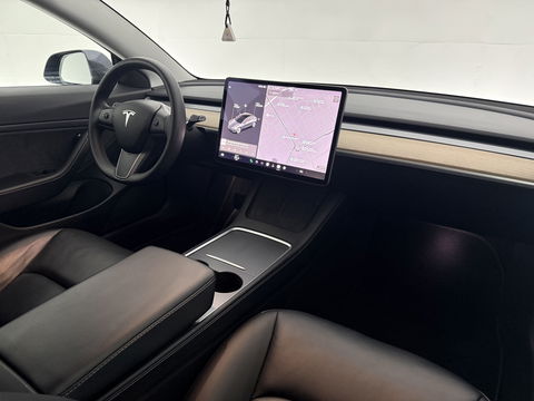 Tesla Model 3 Long Range AWD 75 kWh | SOH 89% | Autopilot | Snelladen | Pano | Memory | Camera | Trekh. | Stoelverw.
