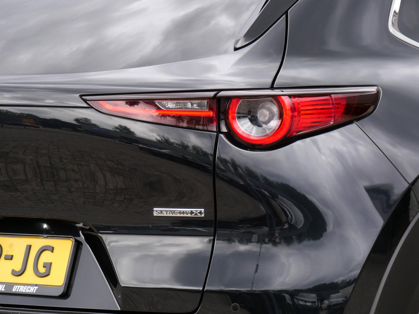 Mazda CX-30 2.0 180PK LUXURY/ SCHUIFDAK/ 360°CAMERA/ BOSE/ LEER