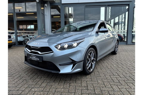 Kia Ceed 1.5 T-GDI AUTOMAAT DYNAMICLINE NAVI PDC WINTERPACK.