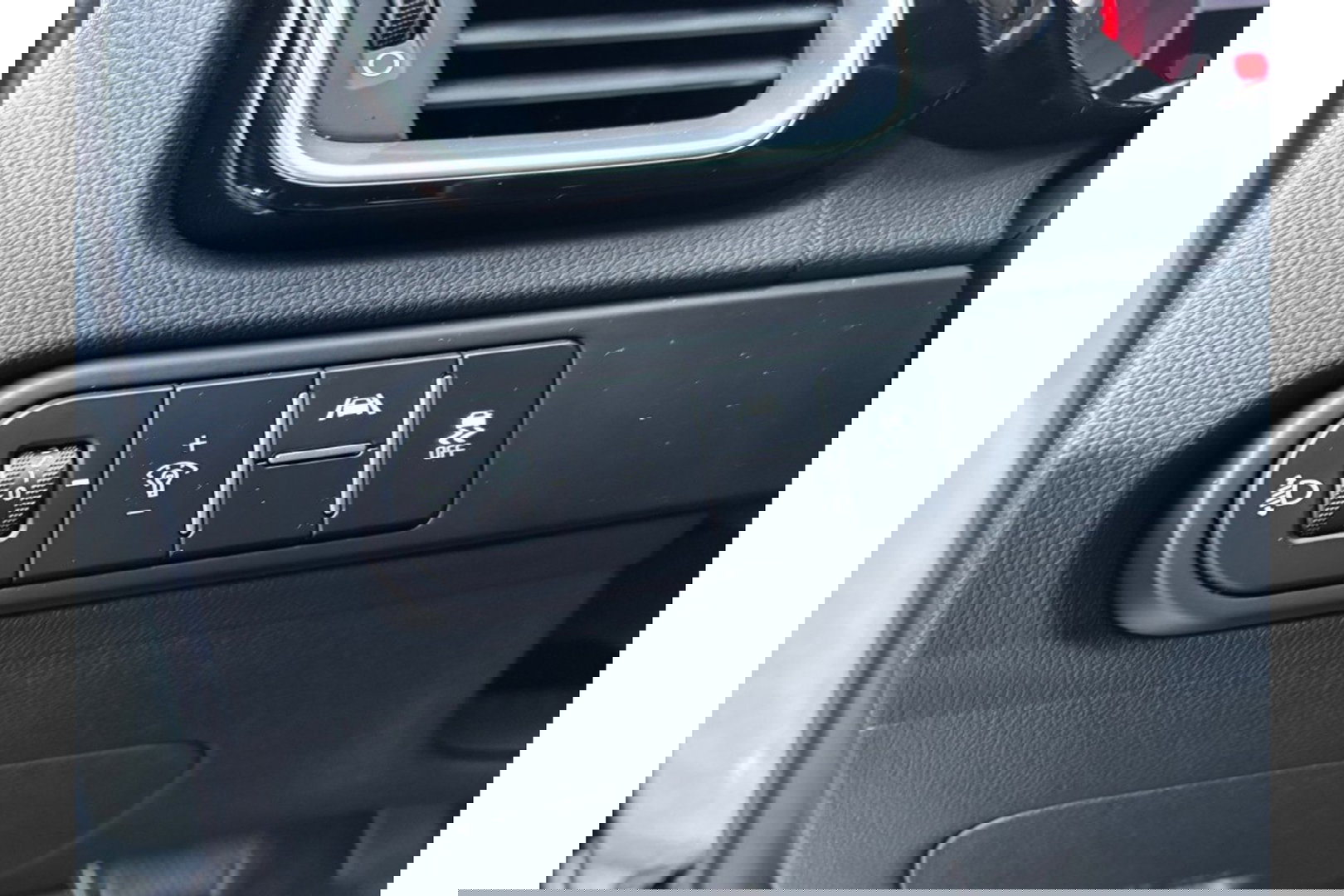 Kia Ceed 1.5 T-GDI AUTOMAAT DYNAMICLINE NAVI PDC WINTERPACK.