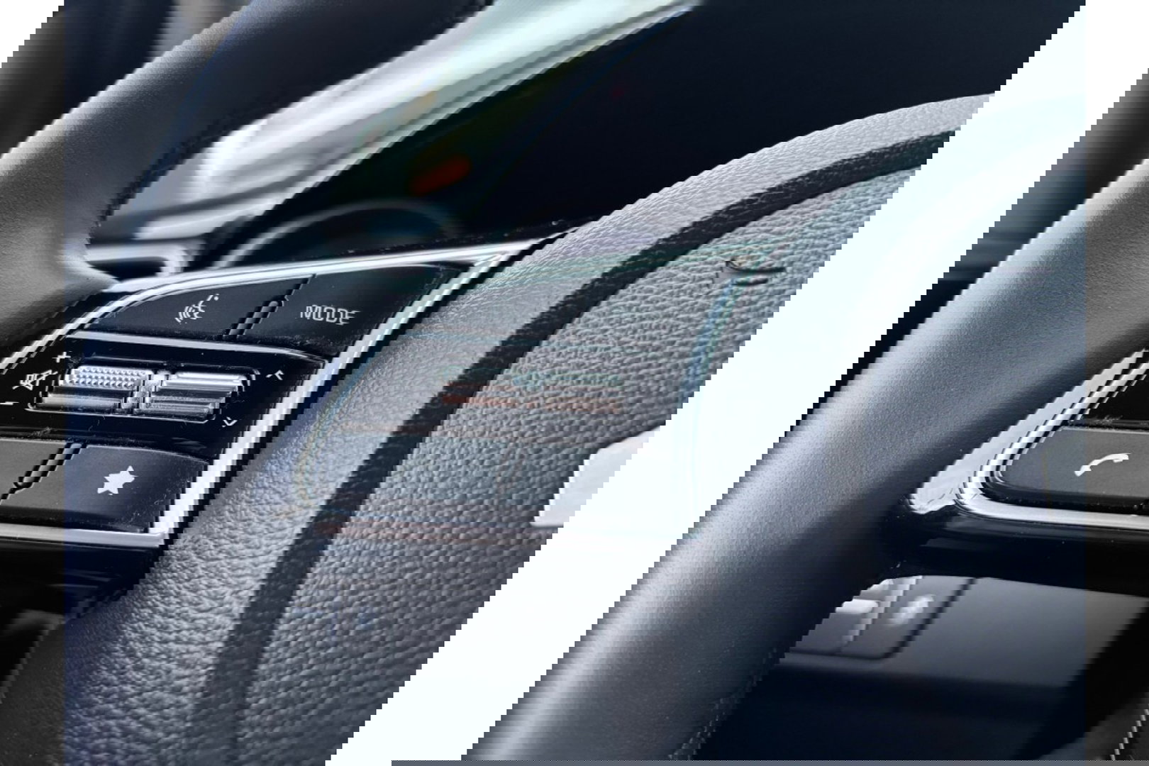 Kia Ceed 1.5 T-GDI AUTOMAAT DYNAMICLINE NAVI PDC WINTERPACK.