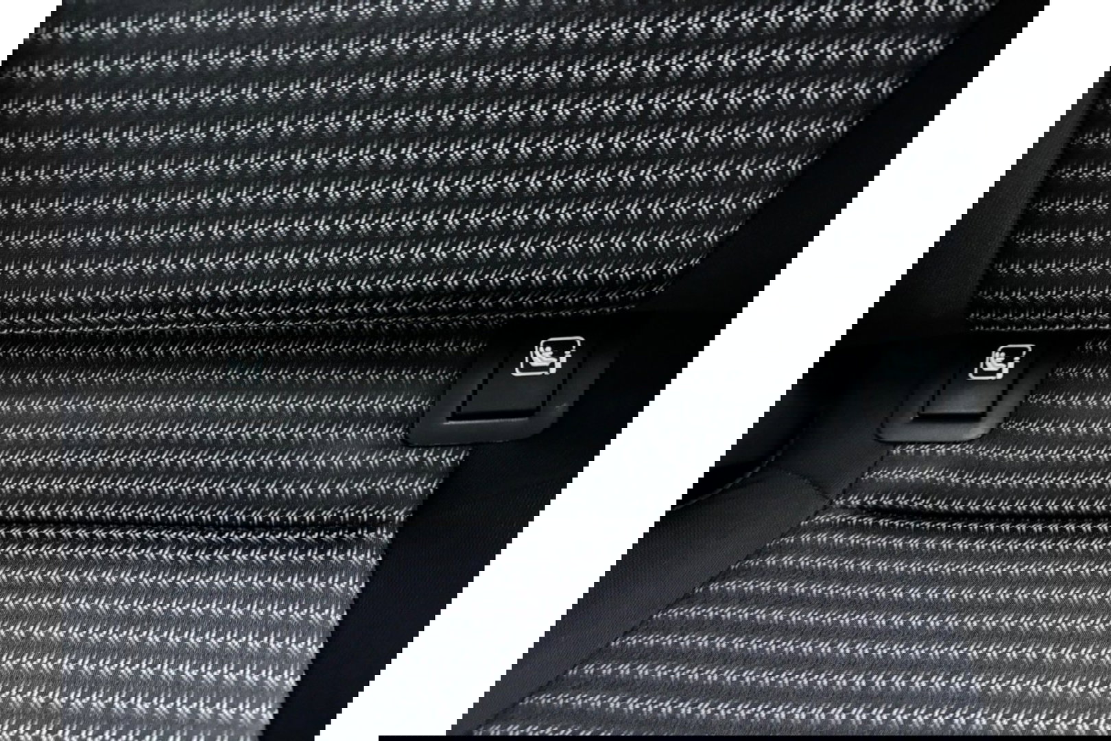 Kia Ceed 1.5 T-GDI AUTOMAAT DYNAMICLINE NAVI PDC WINTERPACK.