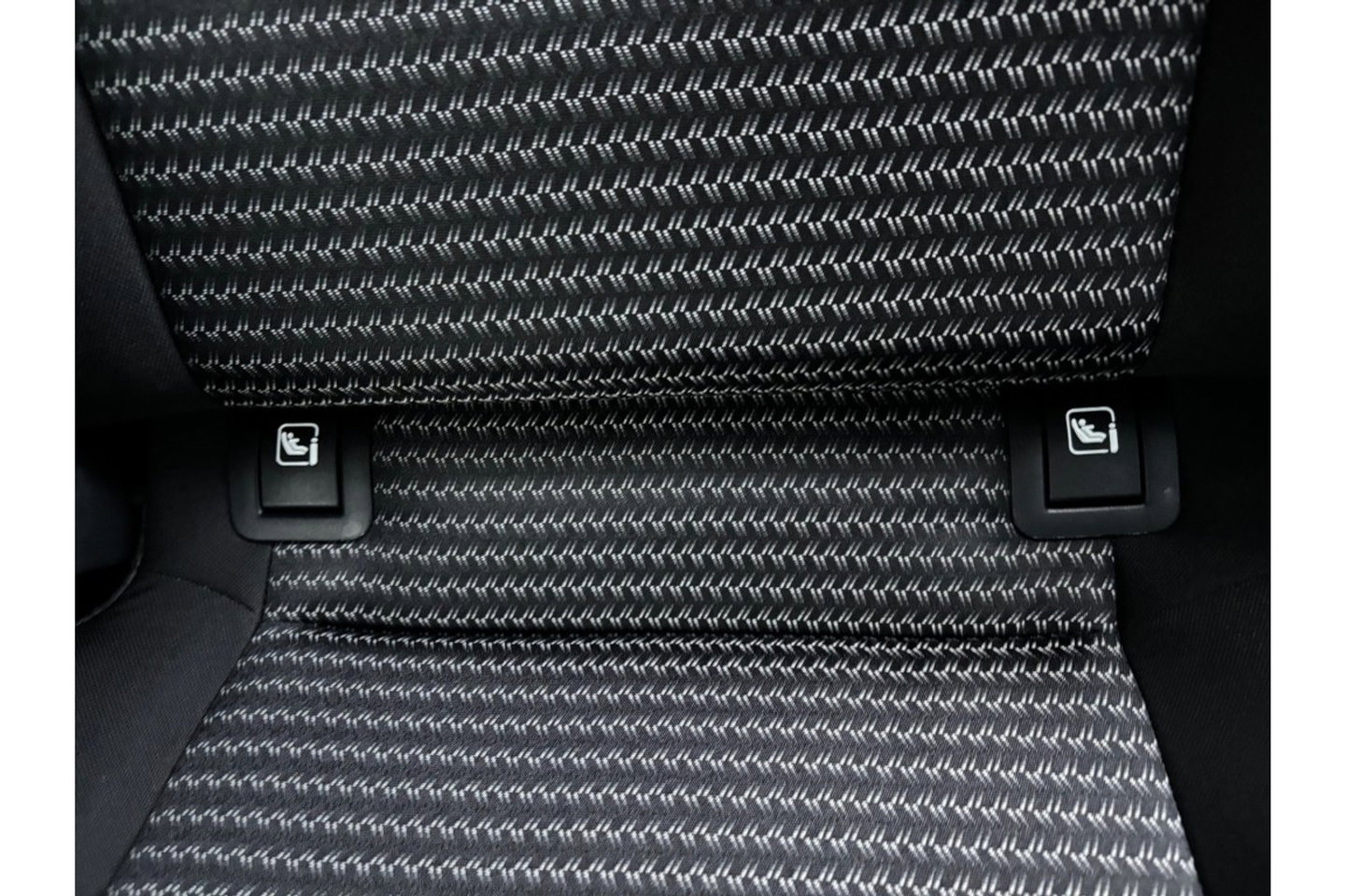 Kia Ceed 1.5 T-GDI AUTOMAAT DYNAMICLINE NAVI PDC WINTERPACK.