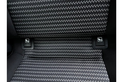 Kia Ceed 1.5 T-GDI AUTOMAAT DYNAMICLINE NAVI PDC WINTERPACK.