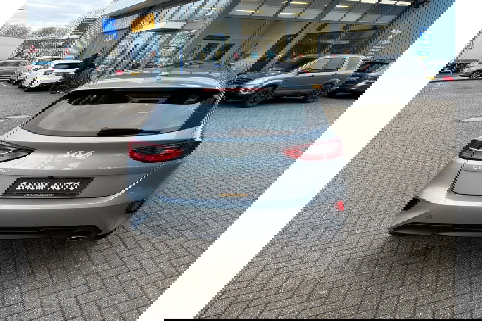 Kia Ceed 1.5 T-GDI AUTOMAAT DYNAMICLINE NAVI PDC WINTERPACK.