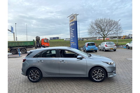 Kia Ceed 1.5 T-GDI AUTOMAAT DYNAMICLINE NAVI PDC WINTERPACK.