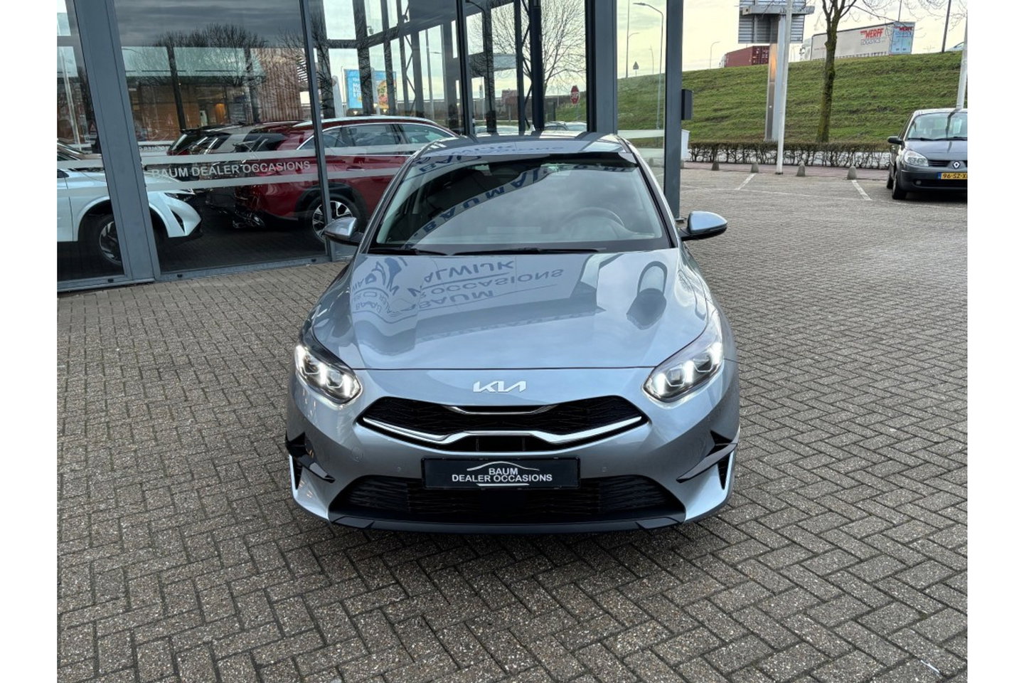 Kia Ceed 1.5 T-GDI AUTOMAAT DYNAMICLINE NAVI PDC WINTERPACK.