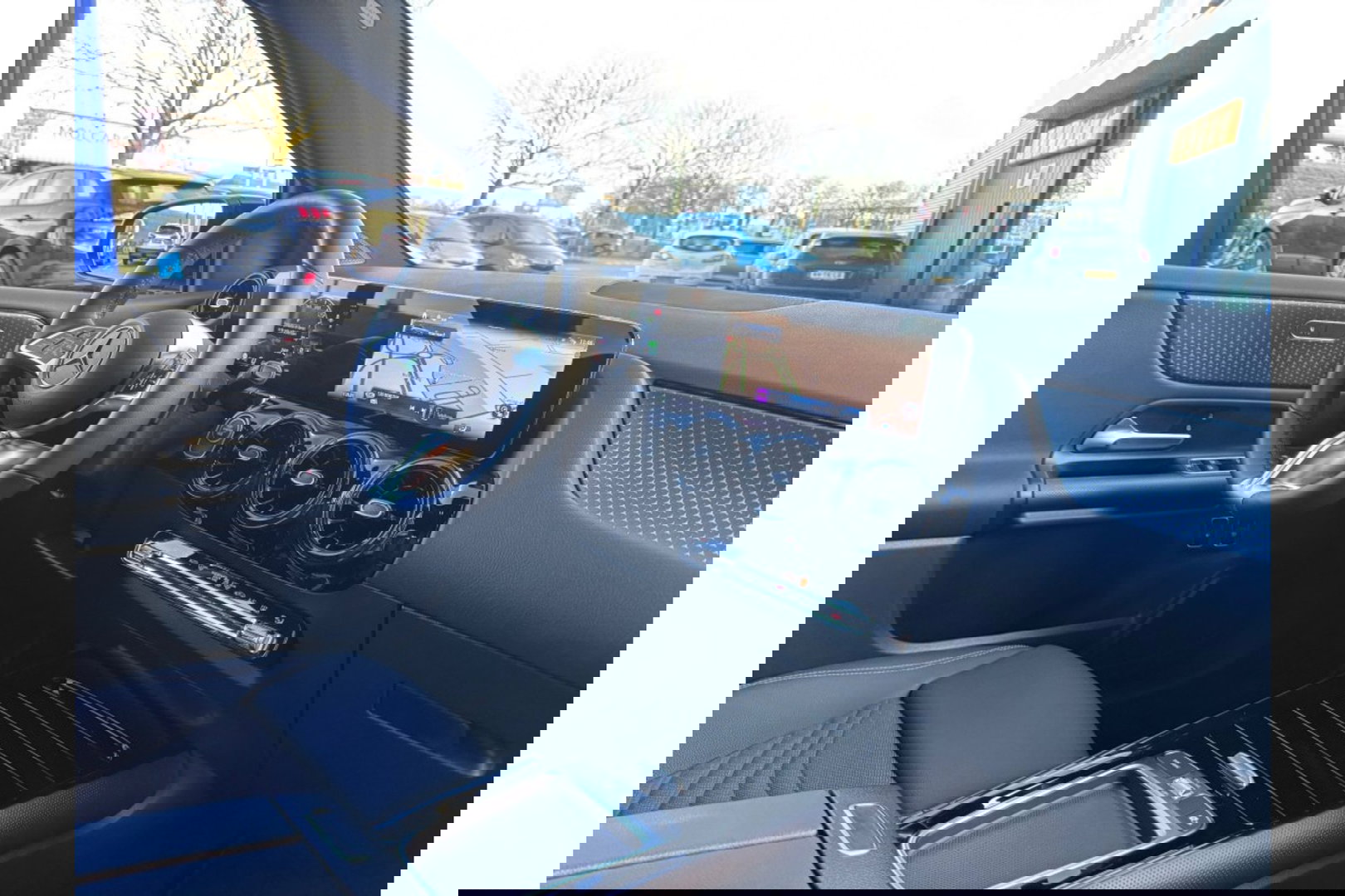 Mercedes-Benz B-Klasse 250E AUTOMAAT LUXURY LINE NAVI PDC-CAMRERA STOELVW.