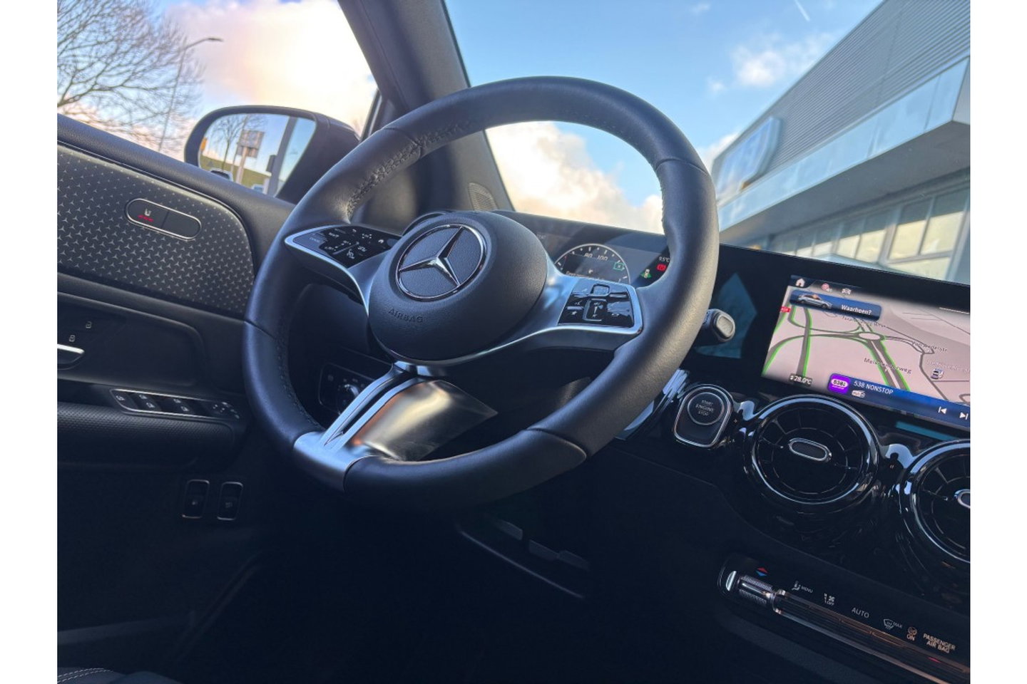 Mercedes-Benz B-Klasse 250E AUTOMAAT LUXURY LINE NAVI PDC-CAMRERA STOELVW.