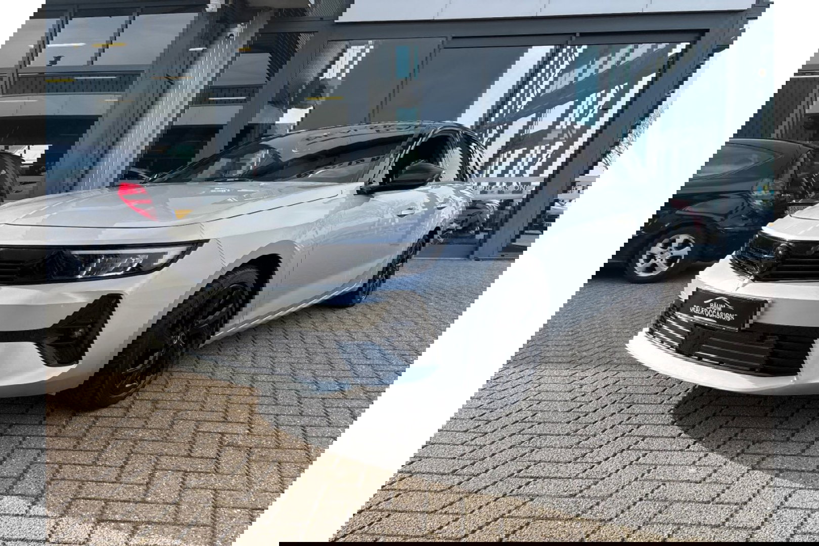 Opel Astra 1.2 GS AUTOMAAT 130PK NAVI PDC-CAMERA WINTERPACK.