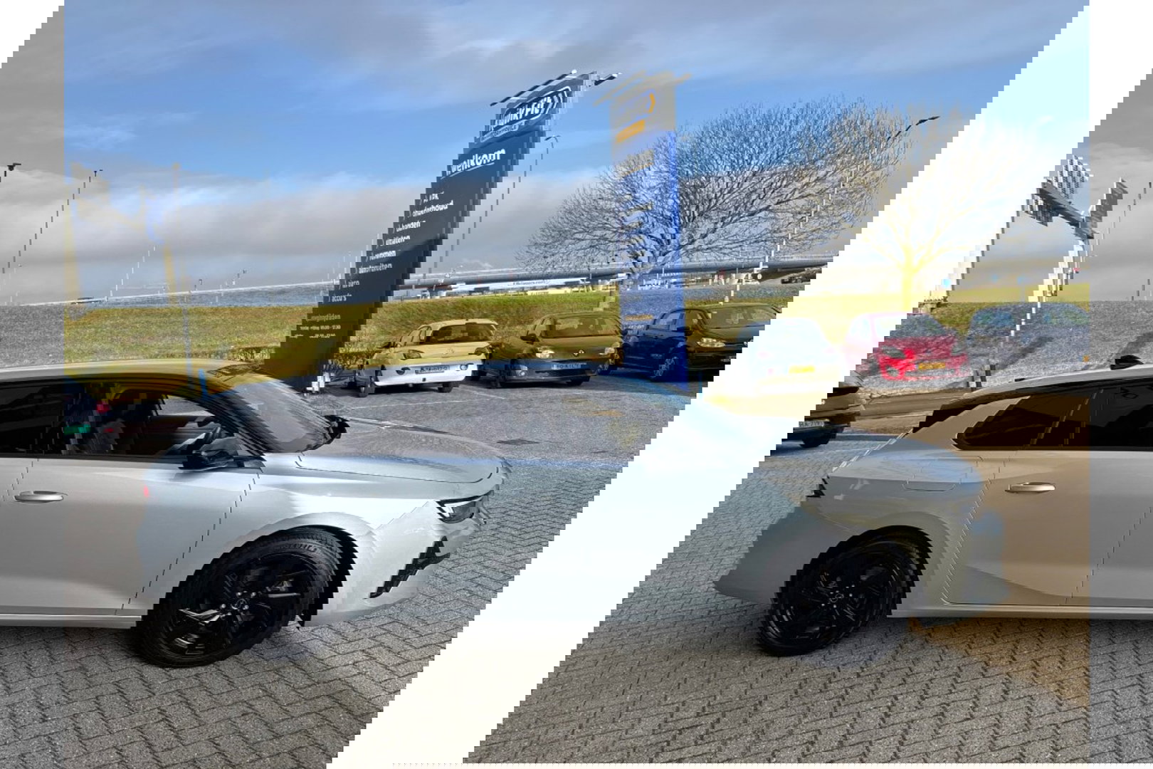 Opel Astra 1.2 GS AUTOMAAT 130PK NAVI PDC-CAMERA WINTERPACK.