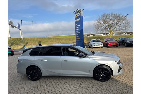 Opel Astra 1.2 GS AUTOMAAT 130PK NAVI PDC-CAMERA WINTERPACK.