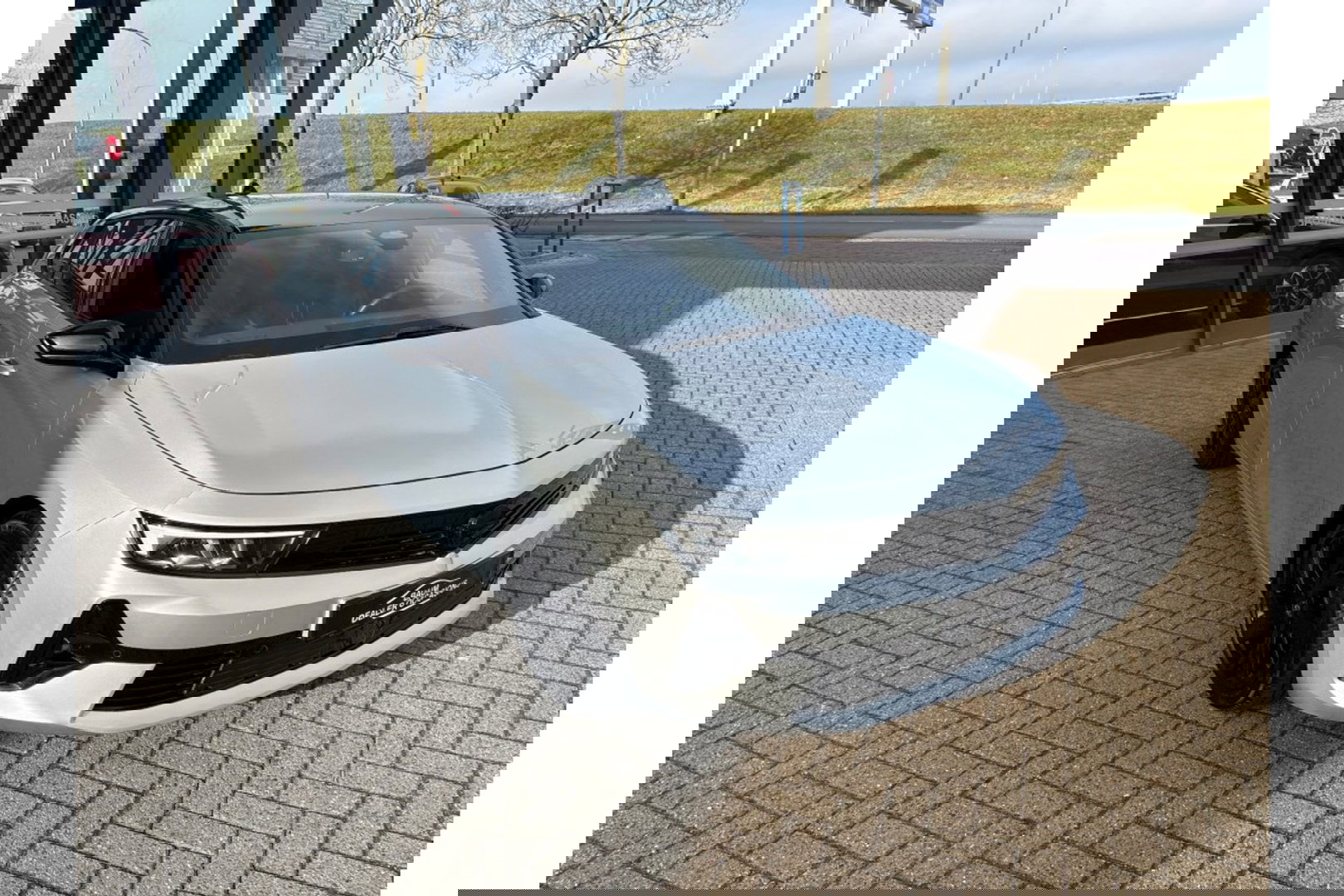 Opel Astra 1.2 GS AUTOMAAT 130PK NAVI PDC-CAMERA WINTERPACK.