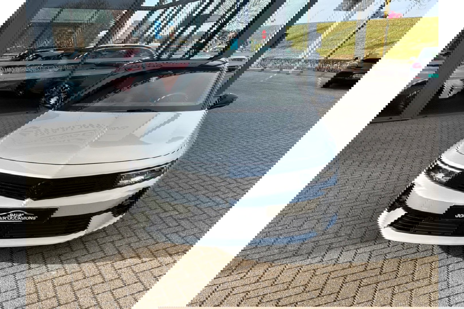 Opel Astra 1.2 GS AUTOMAAT 130PK NAVI PDC-CAMERA WINTERPACK.