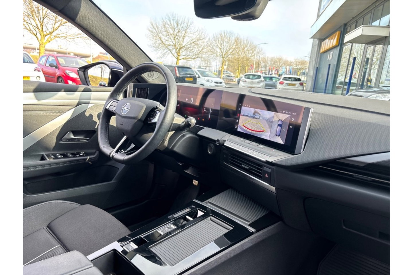 Opel Astra 1.2 GS AUTOMAAT 130PK NAVI PDC-CAMERA WINTERPACK.