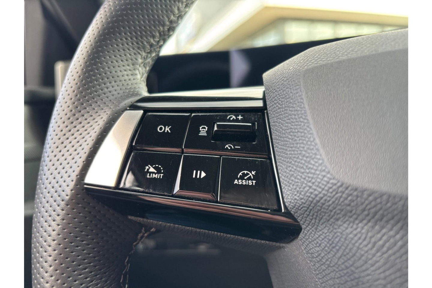 Opel Astra 1.2 GS AUTOMAAT 130PK NAVI PDC-CAMERA WINTERPACK.