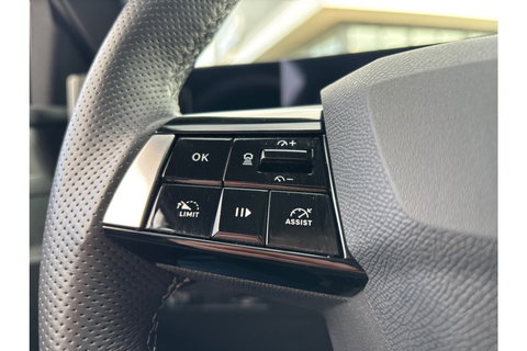 Opel Astra 1.2 GS AUTOMAAT 130PK NAVI PDC-CAMERA WINTERPACK.