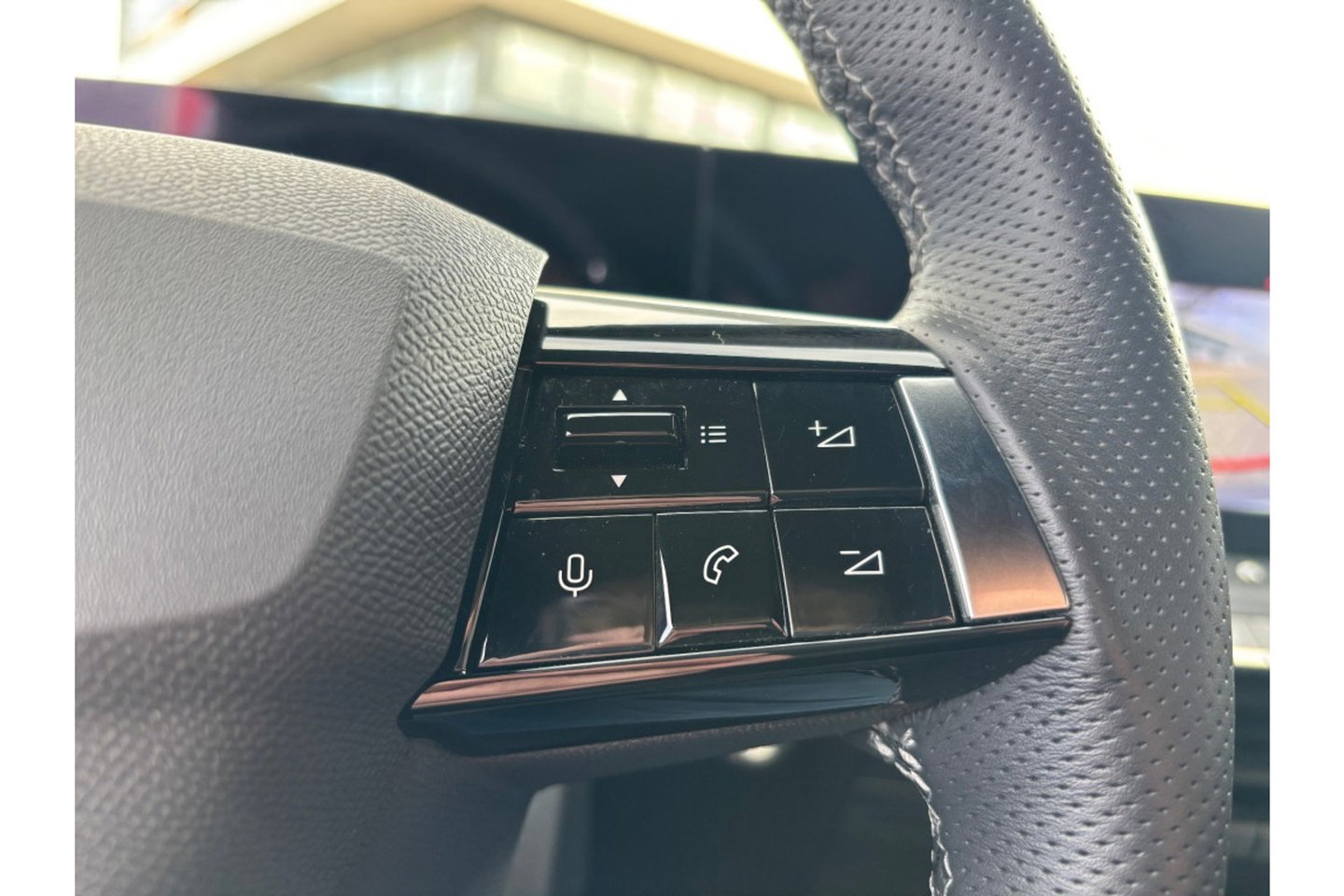 Opel Astra 1.2 GS AUTOMAAT 130PK NAVI PDC-CAMERA WINTERPACK.