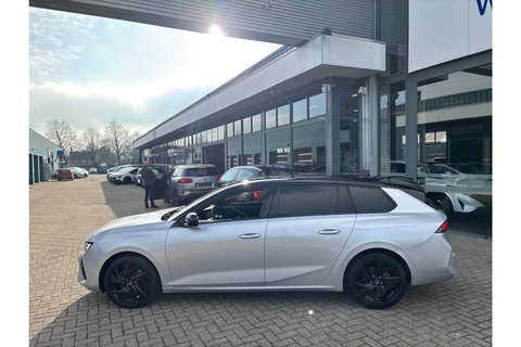 Opel Astra 1.2 GS AUTOMAAT 130PK NAVI PDC-CAMERA WINTERPACK.