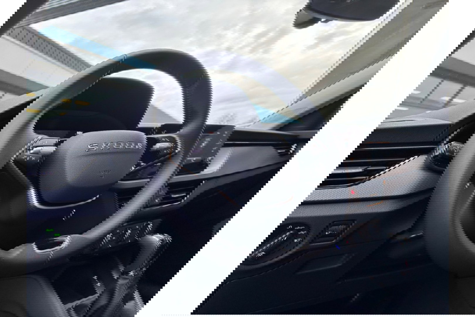 Škoda Scala 1.0TSI AUTOMAAT AIRCO PDC STOELVW ADDCRUISE.