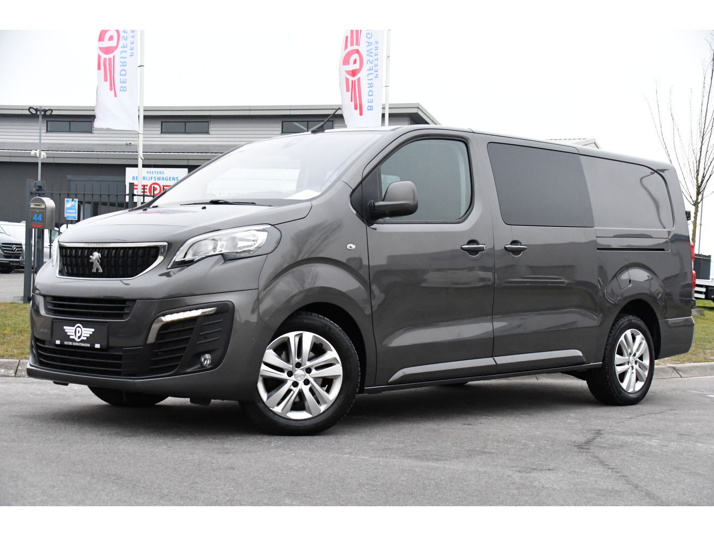 Peugeot Expert 2.0 BlueHDI 180 L3 DC PB Edition 360 Camera, Cruise, Carplay, 177pk, Clima, Head-up, Automaat 2 x Schuifdeur, NAVI, Uniek!