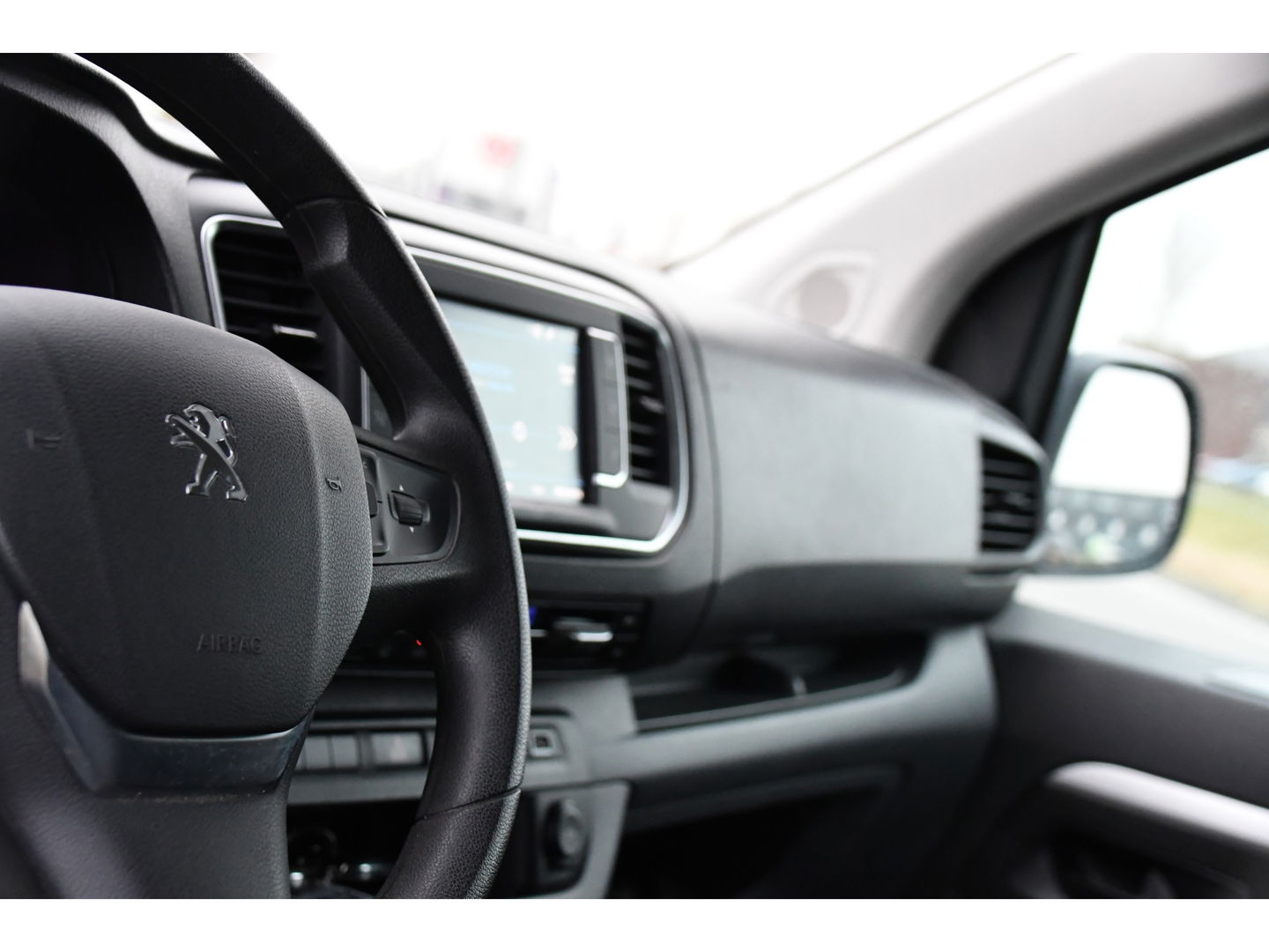 Peugeot Expert 2.0 BlueHDI 180 L3 DC PB Edition 360 Camera, Cruise, Carplay, 177pk, Clima, Head-up, Automaat 2 x Schuifdeur, NAVI, Uniek!