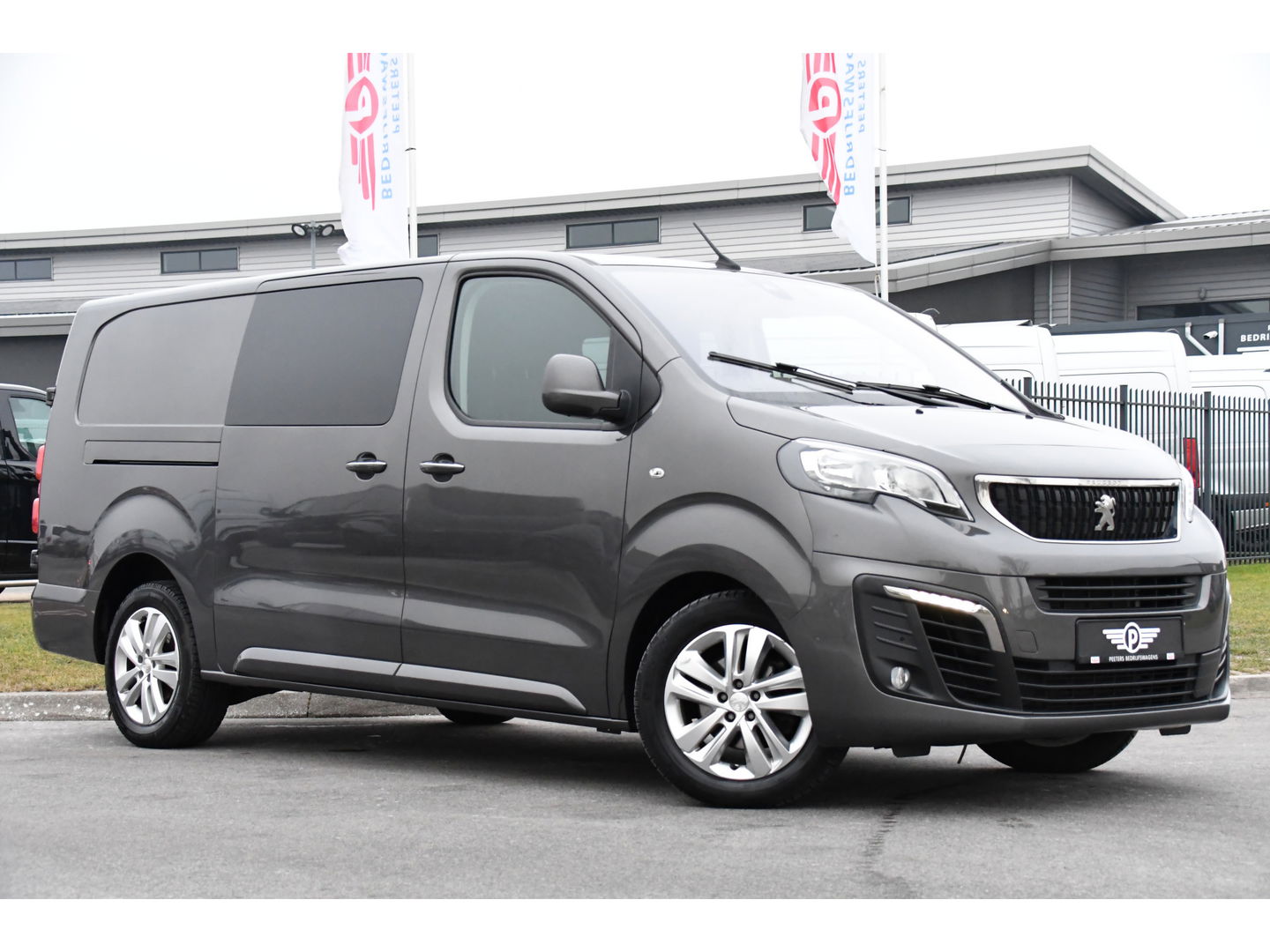Peugeot Expert 2.0 BlueHDI 180 L3 DC PB Edition 360 Camera, Cruise, Carplay, 177pk, Clima, Head-up, Automaat 2 x Schuifdeur, NAVI, Uniek!