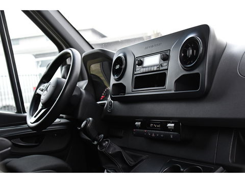 Mercedes-Benz Sprinter 319 V6 3.0 CDI L2H2 PB Edition Camera, Cruise, Stoelverwarming, 190pk, Standkachel, Airco, Uniek!