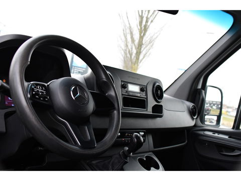 Mercedes-Benz Sprinter 319 V6 3.0 CDI L2H2 PB Edition Camera, Cruise, Stoelverwarming, 190pk, Standkachel, Airco, Uniek!