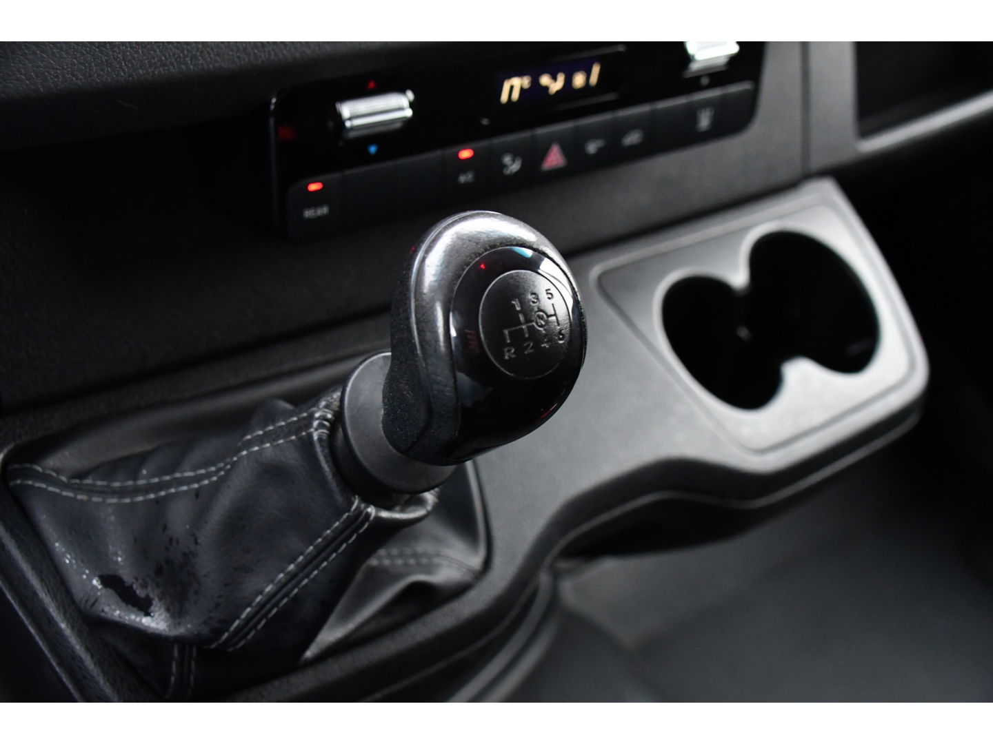 Mercedes-Benz Sprinter 319 V6 3.0 CDI L2H2 PB Edition Camera, Cruise, Stoelverwarming, 190pk, Standkachel, Airco, Uniek!