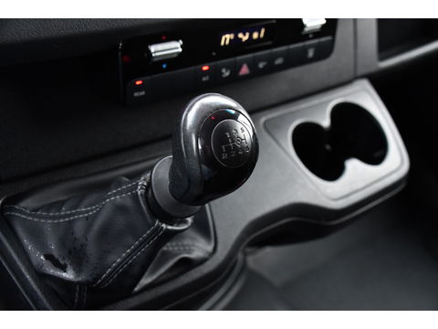 Mercedes-Benz Sprinter 319 V6 3.0 CDI L2H2 PB Edition Camera, Cruise, Stoelverwarming, 190pk, Standkachel, Airco, Uniek!