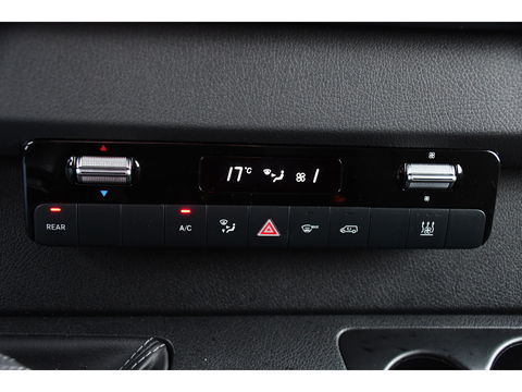 Mercedes-Benz Sprinter 319 V6 3.0 CDI L2H2 PB Edition Camera, Cruise, Stoelverwarming, 190pk, Standkachel, Airco, Uniek!